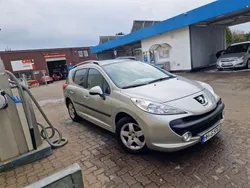 Grau Gebraucht 2009 Peugeot 207 Urban Move Kombi | 1.000 € (Superpreis)