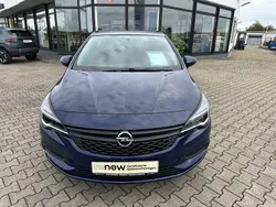 Blau Gebraucht 2017 Opel Astra Selection Limousine | 8.490 € (Guter Preis)