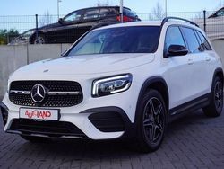 Weiß Gebraucht 2020 Mercedes GLB200 AMG line SUV | 31.990 € (Fairer Preis)