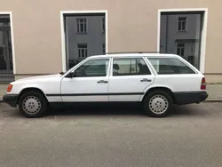 Mercedes 230