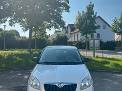 Weiß Gebraucht 2009 Skoda Fabia Limousine | 3.400 € (Fairer Preis)