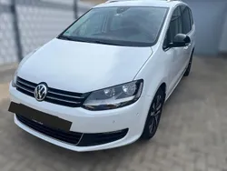 Weiß Gebraucht 2020 VW Sharan IQ Drive Van / Kleinbus | 29.980 € (Etwas zu teuer)