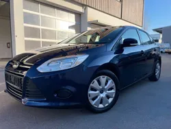 Blau Gebraucht 2011 Ford Focus Limousine | 4.900 € (Fairer Preis)