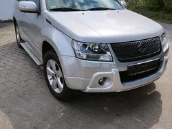 Silber Gebraucht 2012 Suzuki Grand Vitara SUV | 3.500 € (Superpreis)