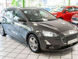 Grau Gebraucht 2020 Ford Focus Cool & Connect Kombi | 8.950 € (Teuer)