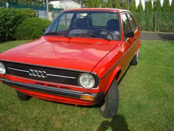Rot Gebraucht 1976 Audi 50 Kleinwagen | 13.500 €