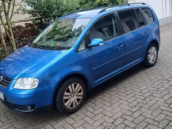 Blau Gebraucht 2003 VW Touran Basis Van / Kleinbus | 1.700 € (Fairer Preis)