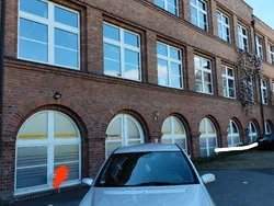 Silber Gebraucht 2001 Mercedes C220 Limousine | 2.950 € (Etwas zu teuer)