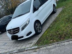 Weiß Gebraucht 2018 Mercedes V250 Avantgarde Van / Kleinbus | 37.000 € (Fairer Preis)