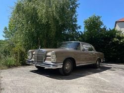 Andere farben Gebraucht 1966 Mercedes W111 Coupé | 40.000 €