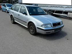 Silber Gebraucht 1999 Skoda Octavia Kombi | 250 € (Superpreis)