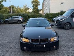 Schwarz Gebraucht 2005 BMW 320 Sport Line Limousine | 3.500 € (Etwas zu teuer)