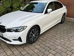 Gebraucht 2020 BMW 318 Luxury Line Limousine | 19.900 € (Guter Preis)