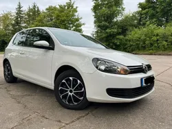 Weiß Gebraucht 2010 VW Golf VI Trendline Limousine | 5.900 € (Fairer Preis)
