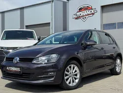 Grau Gebraucht 2015 VW Golf VII LOUNGE Limousine | 11.900 € (Guter Preis)