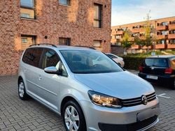 Grau Gebraucht 2014 VW Touran Comfortline Van / Kleinbus | 6.900 € (Superpreis)