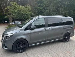 Grau Gebraucht 2021 Mercedes V300 Avantgarde Edition Van / Kleinbus | 59.000 € (Teuer)