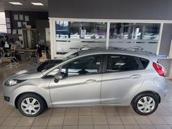 Silber Gebraucht 2013 Ford Fiesta Trend Kleinwagen | 6.990 € (Etwas zu teuer)
