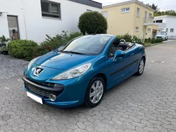 Blau Gebraucht 2007 Peugeot 207 CC Cabrio | 2.990 € (Fairer Preis)
