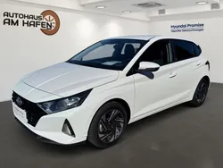 Weiß Gebraucht 2021 Hyundai i20 Edition 30 Limousine | 16.666 € (Etwas zu teuer)