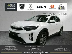 Weiß Gebraucht 2024 Kia Stonic Spirit SUV | 20.800 € (Fairer Preis)