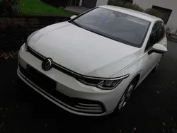 Weiß Gebraucht 2020 VW Golf VIII Life Limousine | 18.600 € (Guter Preis)