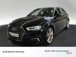 Mythosschwarz metallic Gebraucht 2020 Audi A3 Sportback e-tron Design Limousine | 19.950 € (Fairer Preis)