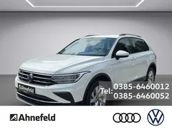 Weiß Gebraucht 2022 VW Tiguan Life SUV | 31.999 € (Guter Preis)
