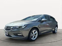 Grau (quarzgrau) Gebraucht 2017 Opel Astra Limousine | 12.480 € (Etwas zu teuer)