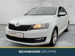 Weiß Gebraucht 2018 Skoda Rapid Cool Edition Kombi | 10.890 € (Fairer Preis)