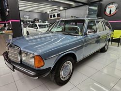 Blau Gebraucht 1985 Mercedes E230 Kombi | 19.000 €