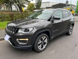 Grau Gebraucht 2017 Jeep Compass Limited SUV | 12.600 € (Fairer Preis)