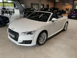 Weiß Gebraucht 2018 Audi TT Roadster S-Line Cabrio | 30.980 € (Guter Preis)