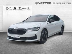 Weiß Neu 2025 Skoda Superb SportLine Limousine | 47.749 € (Fairer Preis)