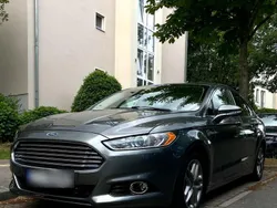 Grau Gebraucht 2013 Ford Fusion Limousine | 5.900 €