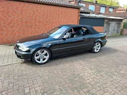 Schwarz Gebraucht 2003 BMW 330 Cabriolet Cabrio | 7.700 €