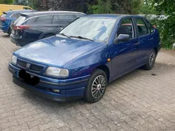 Blau Gebraucht 1996 Seat Cordoba Limousine | 1.190 €