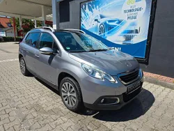 Grau Gebraucht 2016 Peugeot 2008 Active SUV | 4.999 € (Fairer Preis)
