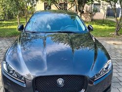Schwarz Gebraucht 2013 Jaguar XF Limousine | 11.000 € (Etwas zu teuer)