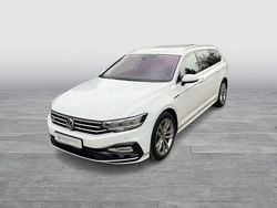 Weiß Gebraucht 2022 VW Passat Business Kombi | 25.878 € (Fairer Preis)