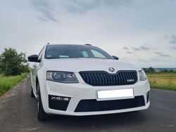 Weiß Gebraucht 2013 Skoda Octavia RS Kombi | 13.200 € (Fairer Preis)