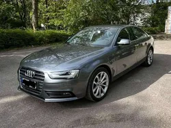 Grau Gebraucht 2013 Audi A4 Ambition Limousine | 11.900 €