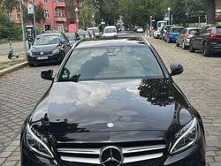 Schwarz Gebraucht 2016 Mercedes C180 AMG line Kombi | 17.000 € (Fairer Preis)