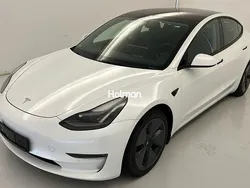 Weiß Gebraucht 2021 Tesla Model 3 Long Range Limousine | 26.716 € (Etwas zu teuer)