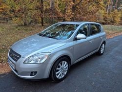 Schwarz Gebraucht 2007 Kia Ceed EX Limousine | 4.700 € (Guter Preis)