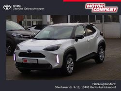 Weiß Gebraucht 2022 Toyota Yaris Cross Elegant SUV | 27.990 € (Teuer)