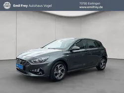 Grau Gebraucht 2023 Hyundai i30 Select Limousine | 16.880 € (Guter Preis)