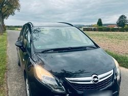 Schwarz Gebraucht 2013 Opel Zafira Van / Kleinbus | 4.350 € (Guter Preis)