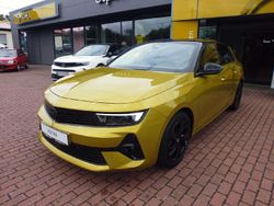 Lackierung amber yellow/typ au Gebraucht 2023 Opel Astra GS Line Limousine | 23.450 € (Fairer Preis)