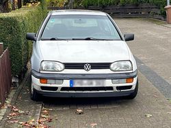 Silber Gebraucht 1995 VW Golf III Limousine | 1.050 €